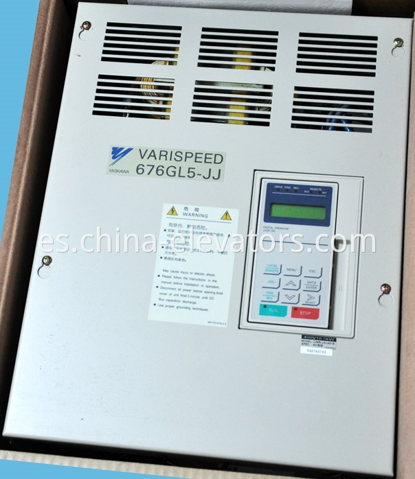 YASKAWA 676GL5-JJ Inversor para Ascensores CIMR-L5JJ4018 / 18.5kW YASKAWA 676GL5-JJ Inverter for Elevators CIMR-L5JJ4018 / 18.5kW